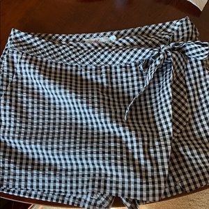 vineyard vines skort Size 2. Never worn or washed